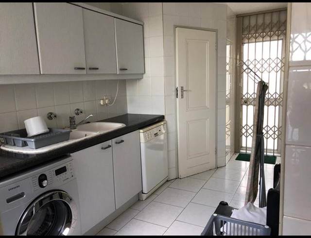 4 BEDROOM TOWNHOUSE FOR SALE IN BRUMA